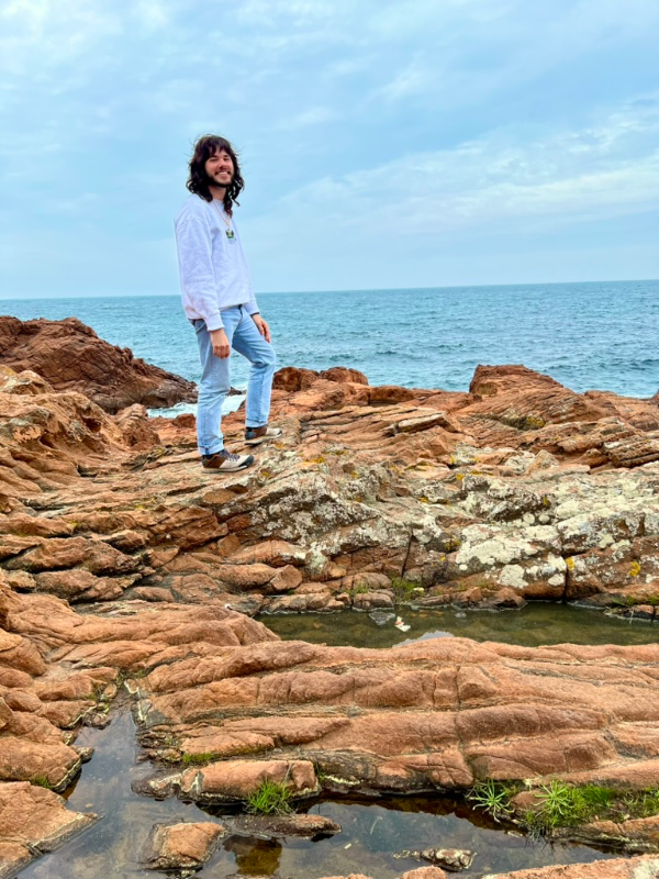 Tristan Ilgenfritz explores a rocky coastline. Tristan Ilgenfritz explores a rocky coastline.