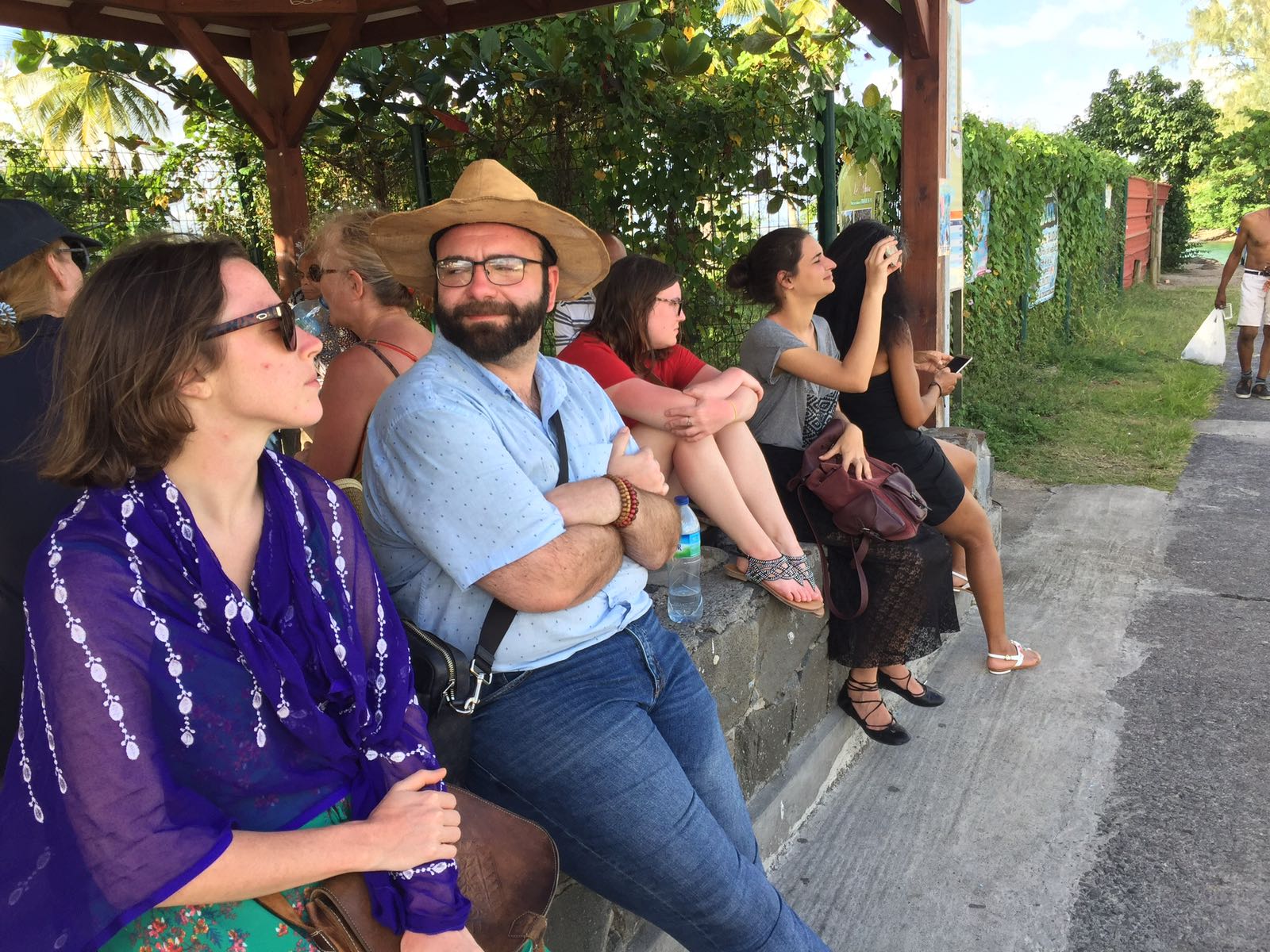 Exchange participants hiding in the shade