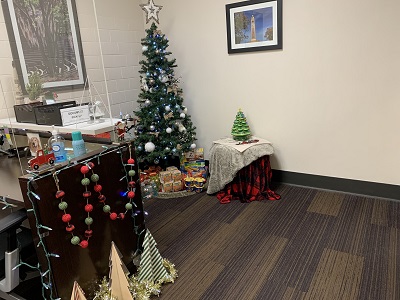 Office of Sponsored Programs Christmas Tree